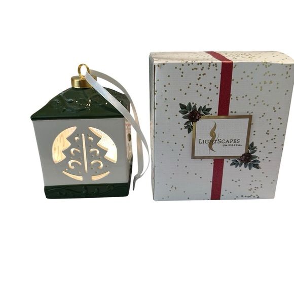 Lightscapes Green and White Lantern Ornament - Picture 4 of 5